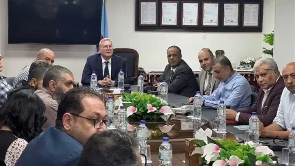 وزير البترول يفاجئ شركة بتروجلف بزيارة ميدانية