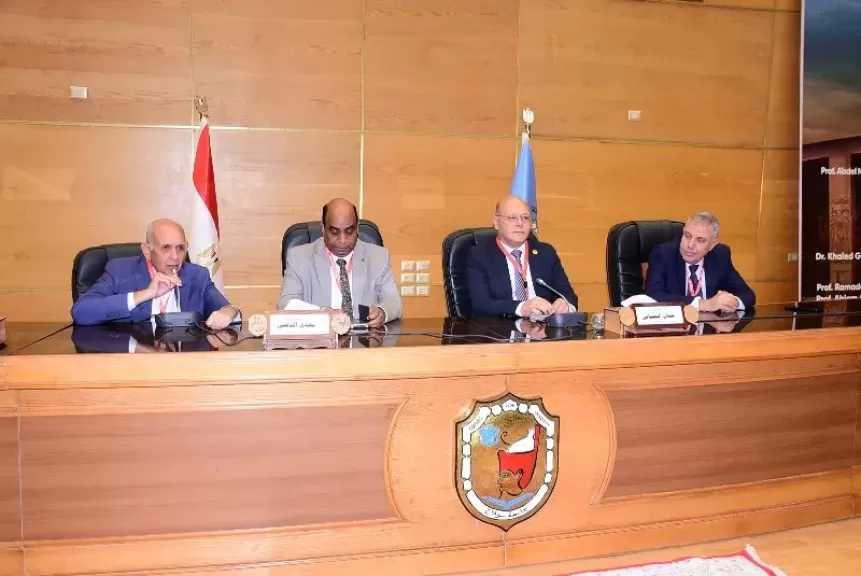 ورش عمل متخصصة في جراحات الحنجرة والقصبة الهوائية بجامعة سوهاج