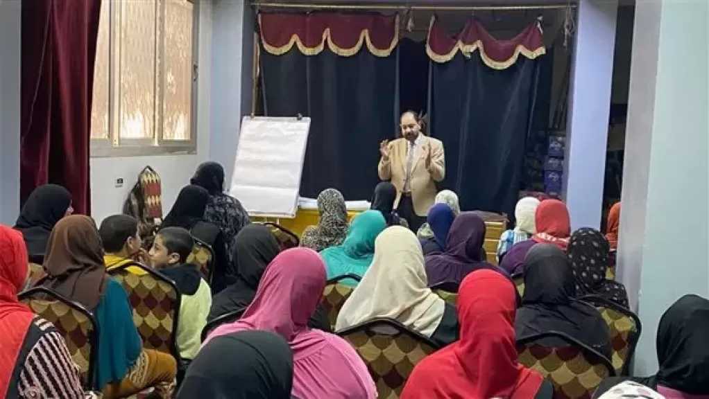 ”قضايا المرأة” تنظم ندوات توعوية حول قوانين الأحوال الشخصية بمحافظتي الجيزة والقليوبية