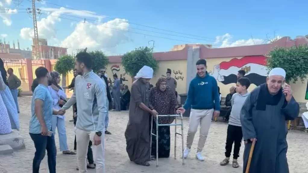 كبار السن يشاركون بعزيمة الشباب في انتخابات مجلس النواب 2025