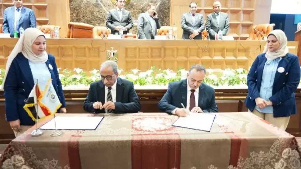 محافظ أسيوط يطلق شراكة استراتيجية مع مجلس الوحدة الاقتصادية العربية لتعزيز التنمية المستدامة