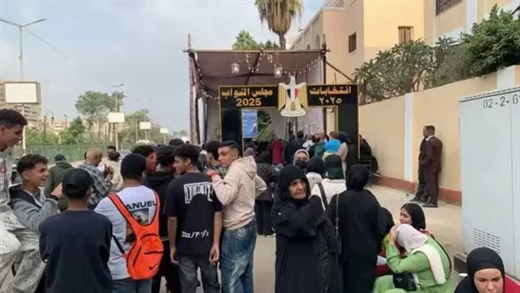 غلق لجان مصر القديمة لفترة الاستراحة وسط حضور كثيف وتزاحم بانتخابات النواب