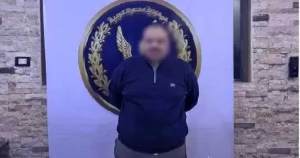 الداخلية تضبط أموالا وكروت دعاية بحوزة شخص بمحيط لجنة بالسلام