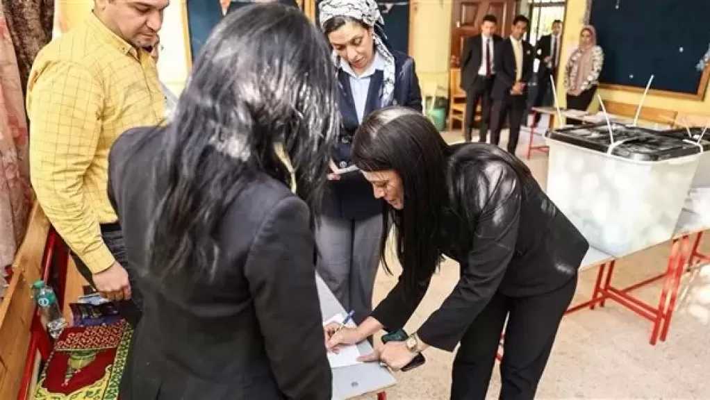 وزيرة التخطيط تدلي بصوتها في المرحلة الثانية من انتخابات مجلس النواب