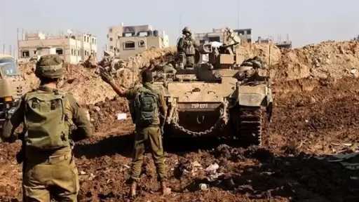 إعلام إسرائيلي: جيش الاحتلال يفرض حظر تجوال في 5 مناطق بالضفة الغربية