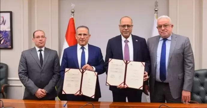 وزارة العمل والاتحاد المصري للغرف السياحية يوقعان بروتوكول تعاون