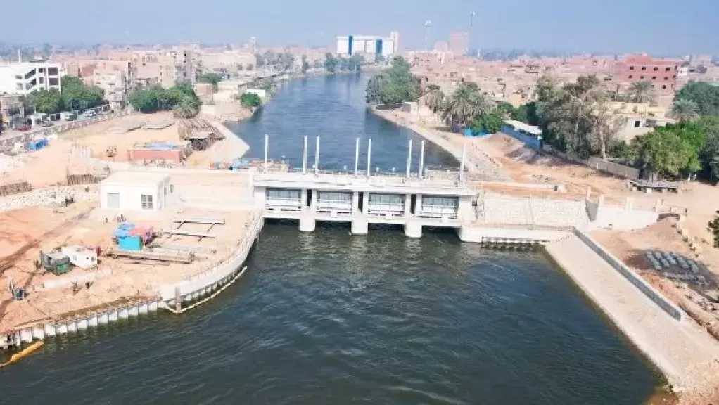 تنفيذ 92%.. وزير الري يتابع موقف مشروع إنشاء مجموعة قناطر ديروط الجديدة