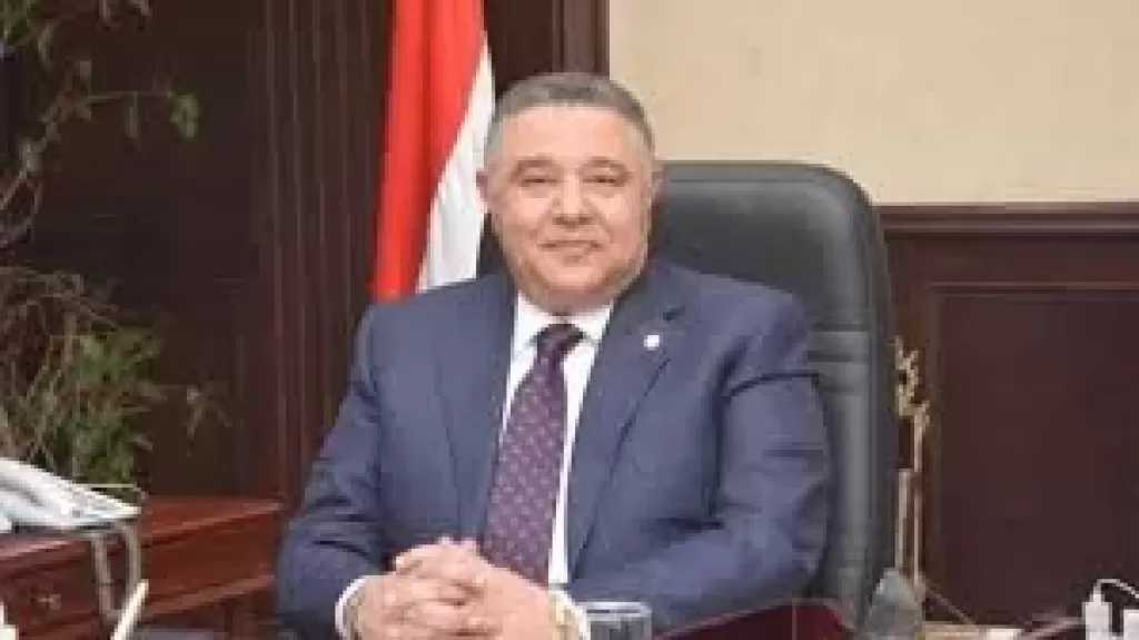 محافظ البحر الأحمر: السيول تحت السيطرة ولم تتسبب في قطع الطرق