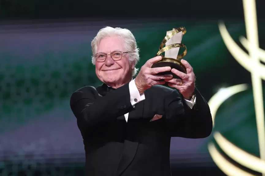 المهرجان الدولي للفيلم بمراكش يطلق دورته 22 ويكرم حسين فهمي