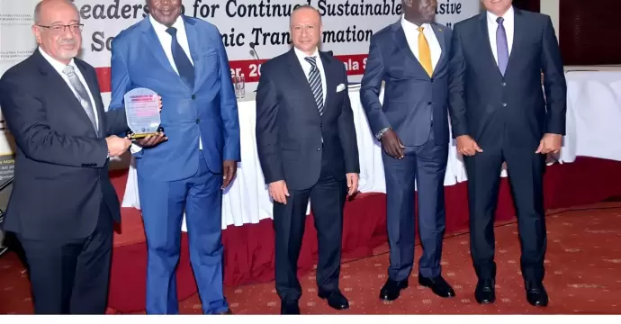 ”المقاولون العرب” تفوز بجائزة أفضل شركة مقاولات بأوغندا للسنة الثامنة على التوالي | صور