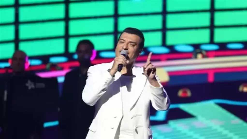 إيهاب توفيق يستعد لجولته الغنائية في أستراليا.. اليوم