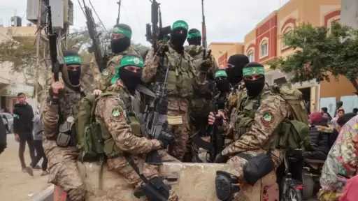 حماس في يوم التضامن مع الشعب الفلسطيني: المقاومة حق مشروع