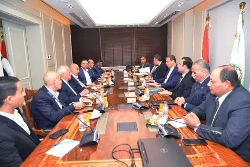 الزراعة والتموين وجهاز مستقبل مصر يبحثون مع اتحاد الدواجن تحفيز الإنتاج المحلي لخفض الاستيراد من الخارج