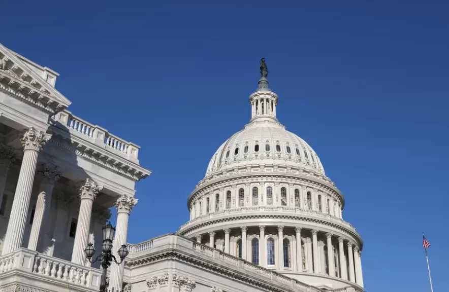 واشنطن بوست: توتر بين الكونجرس والبنتاجون بعد الكشف عن أوامر قتل ناجين في الكاريبي