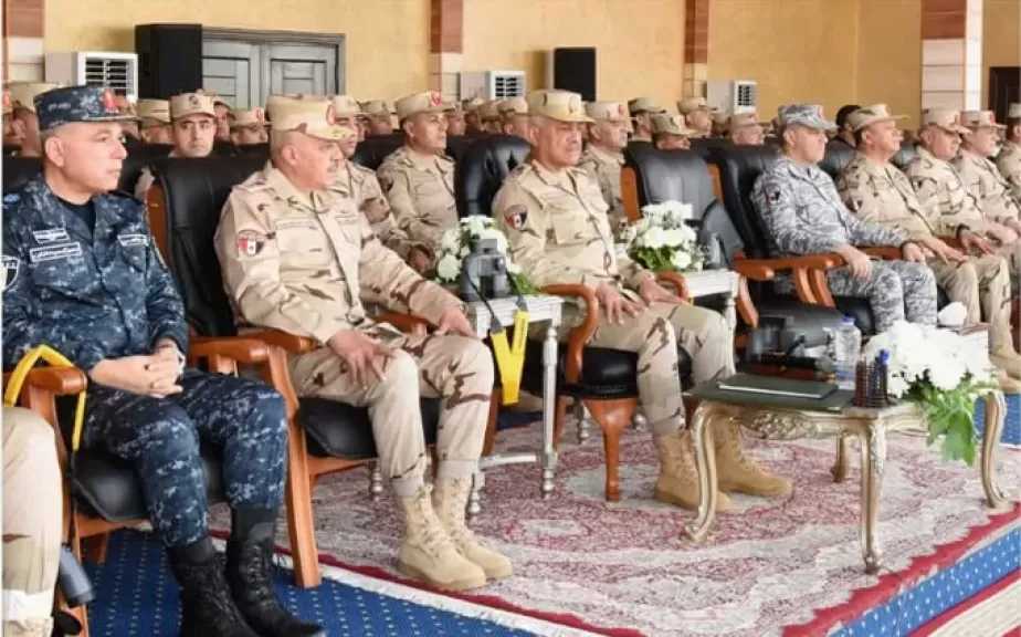 وزير الدفاع والإنتاج الحربي يشهد تنفيذ المرحلة الرئيسية للرماية الصاروخية لقوات الدفاع الجوي.. فيديو وصور