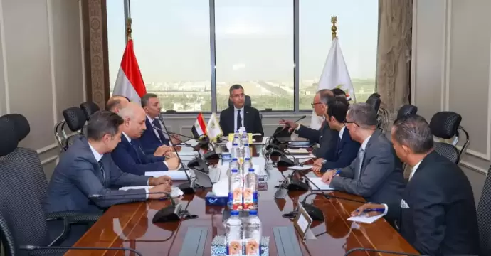 وزير التموين يجتمع مع رئيس الشركة العامة للجملة لمتابعة استعدادات شهر رمضان المبارك