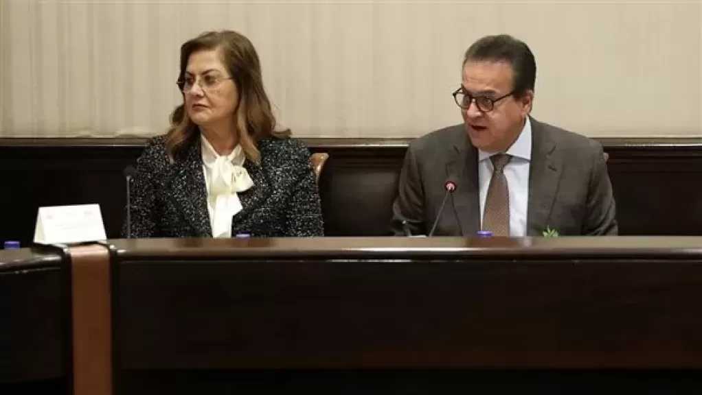 وزير الصحة يوصي بالاهتمام بمرحلة “العمر الصحي” بوضع إجراءات تضمن حياة كريمة