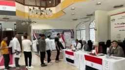 سفير مصر بدبي: نسبة الإقبال للتصويت زادت عن الجولة الأولى بانتخابات مجلس النواب