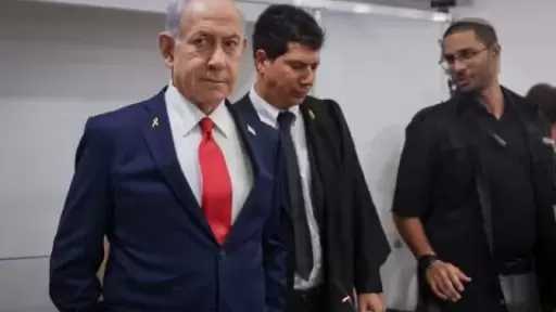 نتنياهو يمثل أمام المحكمة بقضايا الفساد لأول مرة بعد طلبه العفو