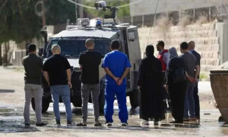 قوات الاحتلال تجبر عائلات فلسطينية على إخلاء منازلها في جنين
