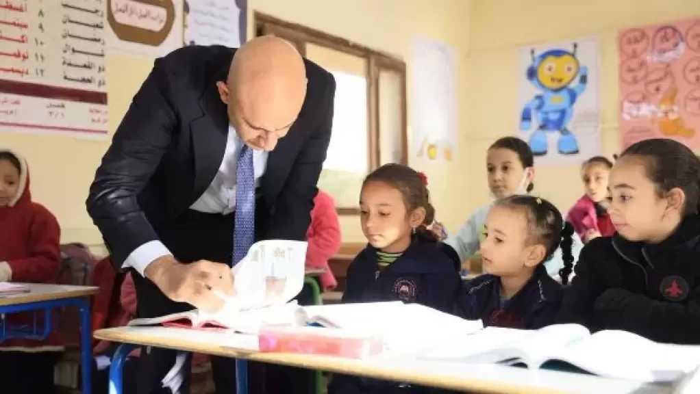 وزير التعليم يوجه برفع كفاءة مدارس البدرشين والصف ويشدد على إلتزام الطلاب بالحضور