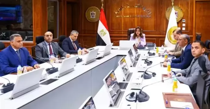وزيرة التنمية المحلية تشدد على الإزالة الفورية للمتغيرات المكانية وتقييم شهري لجهود المحافظات