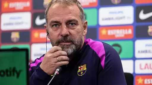 فليك يؤكد جاهزية برشلونة لعبور اختبار أتلتيكو: وقت مناسب للفوز على فريق كبير