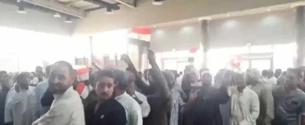 سفير مصر بالسعودية: انتظام التصويت بانتخابات مجلس النواب دون أي مشكلات