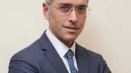 بنك مصر يعلن تعيين عمرو دمرداش رئيسًا لقطاع ائتمان الشركات والقروض المشتركة