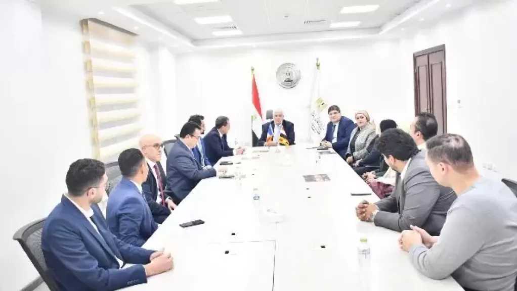 وزير الصحة بحث مع المالية آليات توافر الأدوية في السوق المحلية