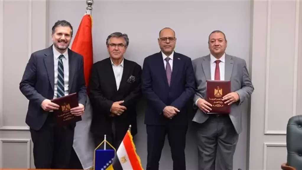 وزير العمل يستقبل سفير البوسنة والهرسك.. ويشهد توقيع بروتوكول لنقل الأيدي العاملة