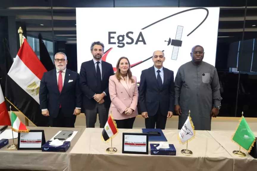 وكالة الفضاء المصرية تحتفل بيوم الفضاء الإيطالي.. تفاصيل