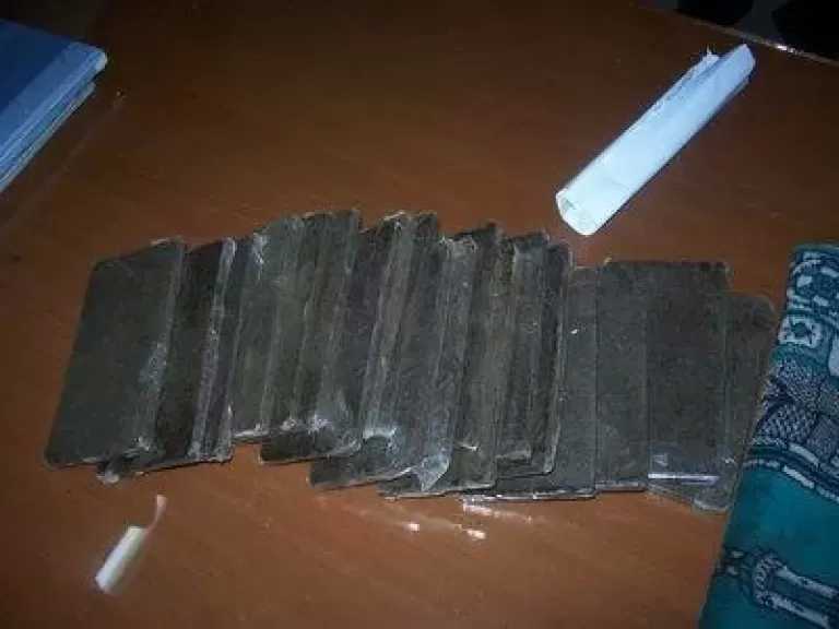 ضبط فني عدادات بحوزته 64 طربة حشيش و200 ألف جنيه مخبأة بمحطة مياه في الغربية
