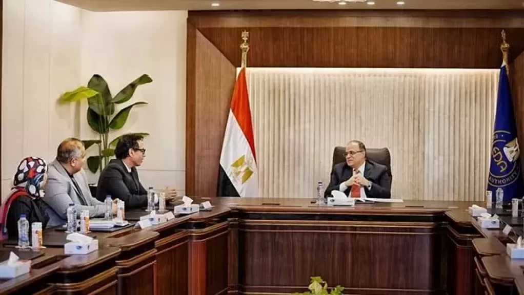 رئيس هيئة الدواء يلتقي ممثلي ”صن فارما” لبحث دعم الصناعة وتطوير التوسع