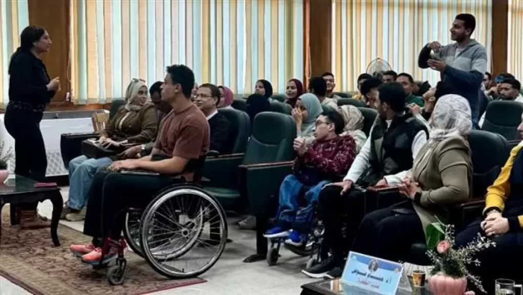 القومي لذوي الإعاقة: الدولة تلعب دورا كبيرا بتمكينهم ودمجهم بكل القطاعات