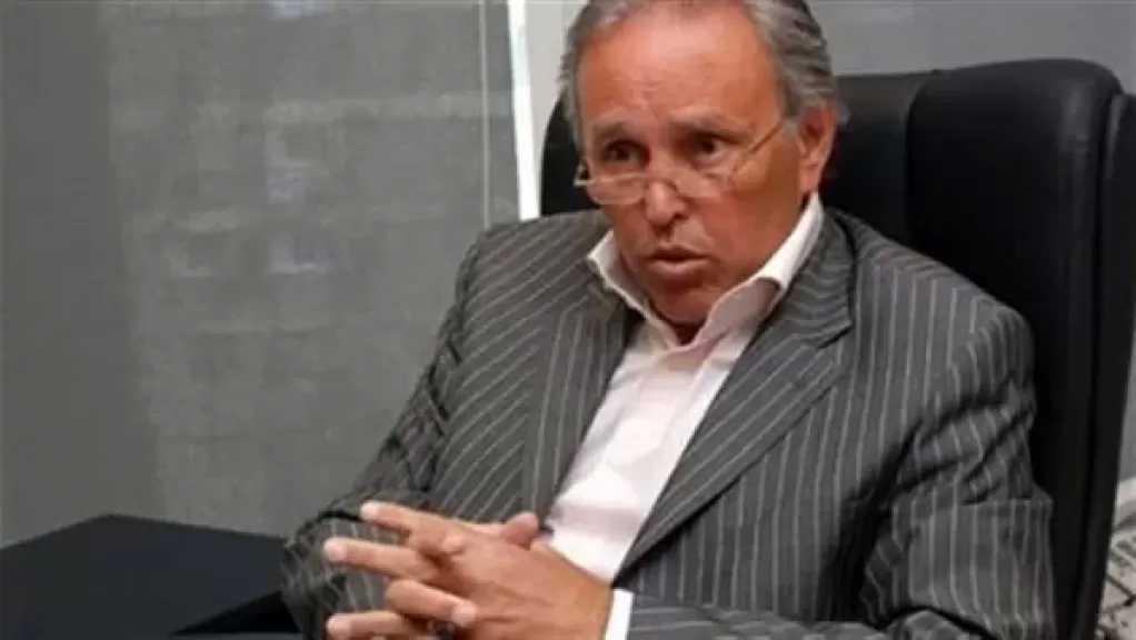 خبير: العالم على حافة أزمة اقتصادية كبرى.. وهذا هو الحل