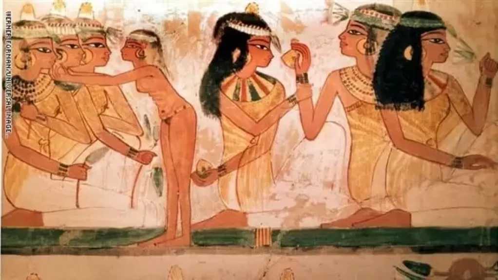 خبير آثار يؤكد الكحل اختراع مصري منذ 6000 عام