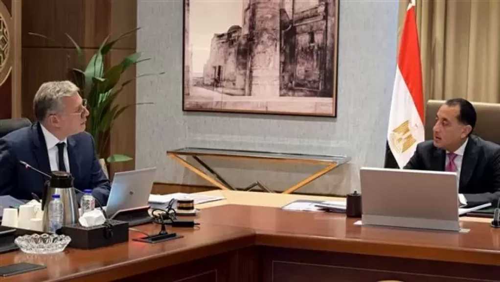 رئيس الوزراء يستعرض مع وزير البترول عددًا من ملفات عمل الوزارة