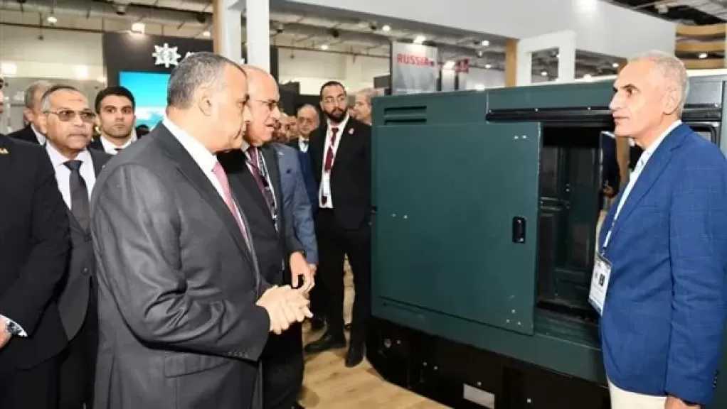وزير الدولة للإنتاج الحربي يزور أجنحة عدد من الشركات المشاركة بمعرض ”EDEX 2025”
