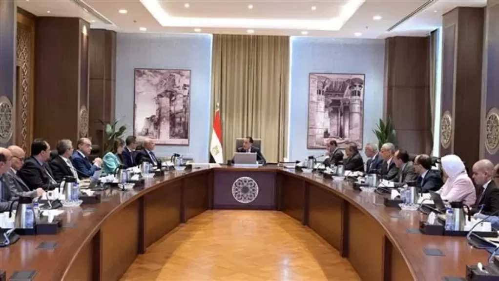 مدبولى يُتابع إجراءات منع تهريب السلع والبضائع في مختلف المنافذ