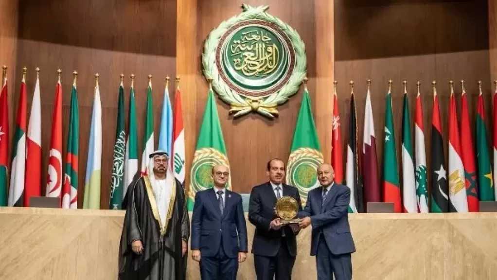 محافظ دمياط يُهنئ وزير الصحة بفوز الطب الوقائى بجائزة التميز الحكومى العربى