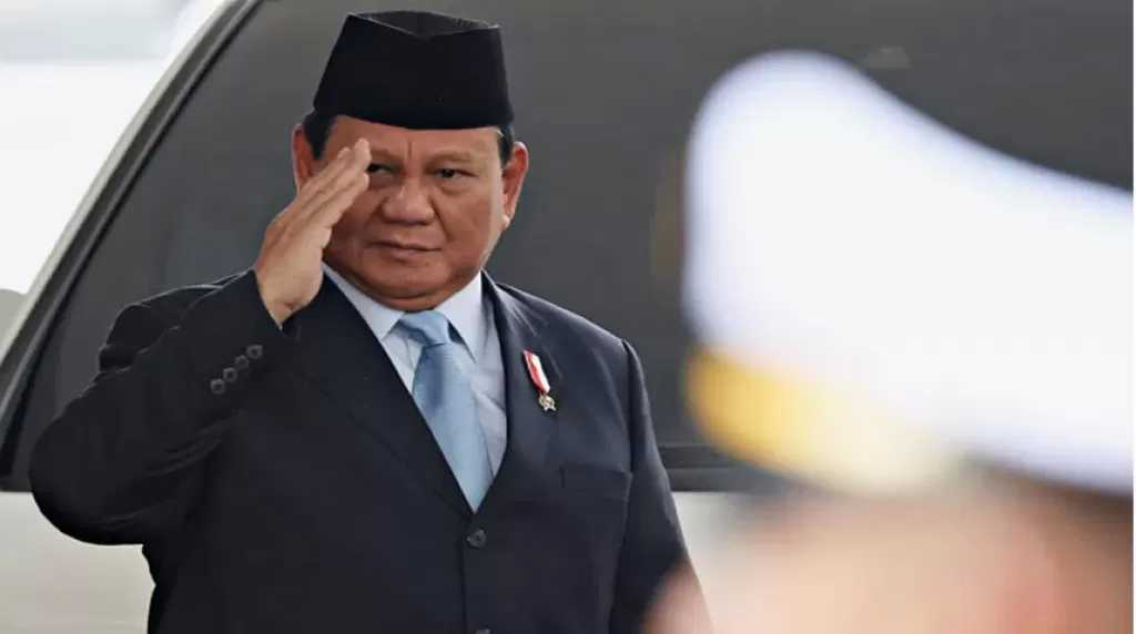 الرئيس الإندونيسي يصل إسلام آباد في زيارة رسمية