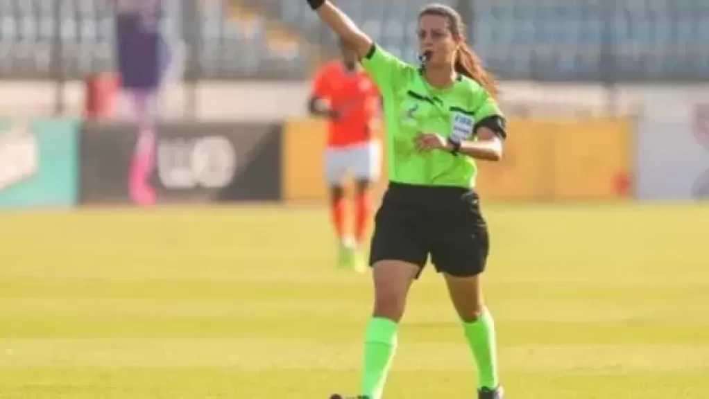 شاهندا المغربي حكما لمباراة مسار والبنك الأهلي بدوري الكرة النسائية