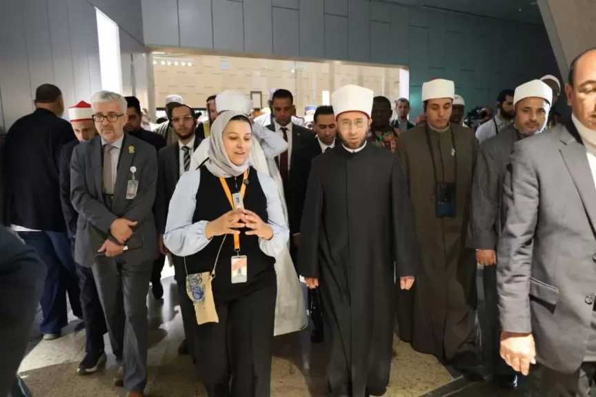 وزير الأوقاف ووفد من متسابقي ومحكمي المسابقة العالمية للقرآن الكريم في زيارة للمتحف المصري الكبير
