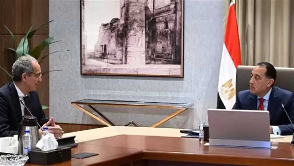 رئيس الوزراء يتابع مع وزير الاتصالات مستجدات العمل في عدد من ملفات الوزارة