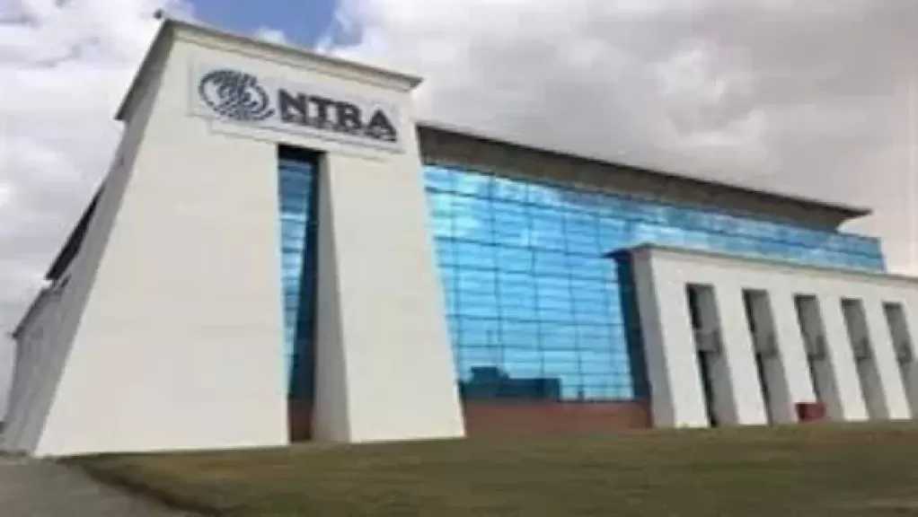 الاتصالات تحذر المواطنين من محاولات اختراق تستغل ثغرات جديدة على الهواتف المحمولة