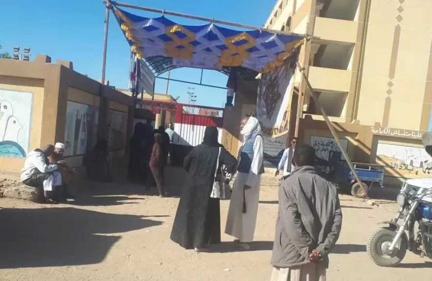 توافد الناخبين على اللجان بدائرة مركز نصر النوبة بأسوان