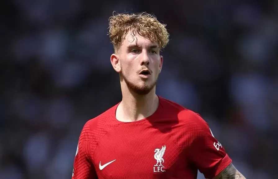 هارفي إليوت يستعد للعودة إلى ليفربول بعد إنهاء إعارته مع أستون فيلا