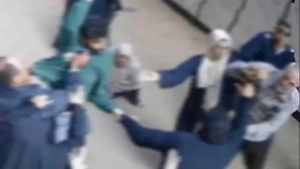 خلافات زوجية تدفع شخصين و3 سيدات للتعدي على آخر في الشرقية