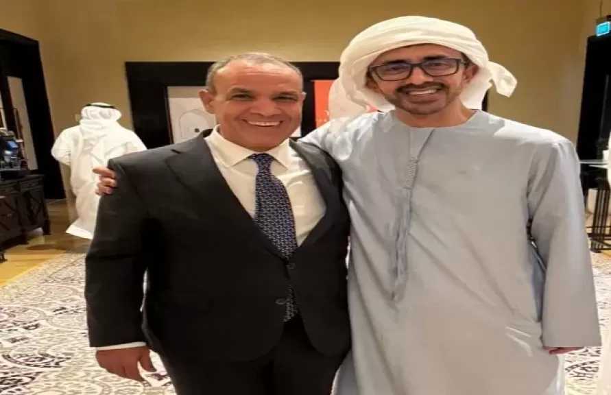 وزير الخارجية يعقد مباحثات مع نظيره الإماراتي